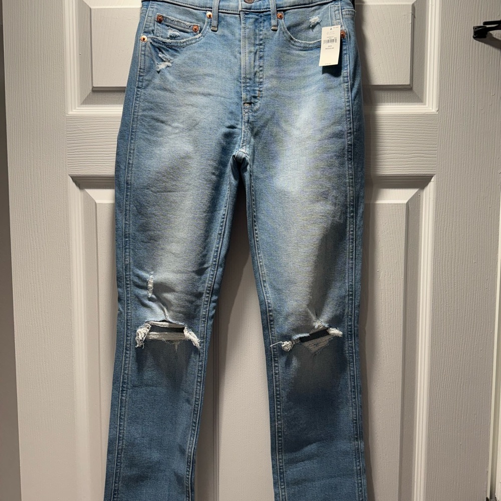 GAP Women's Straight Leg Jeans - Light Blue